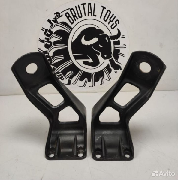 Кронштейн  крепления рычага задней гусеницы Apache бу